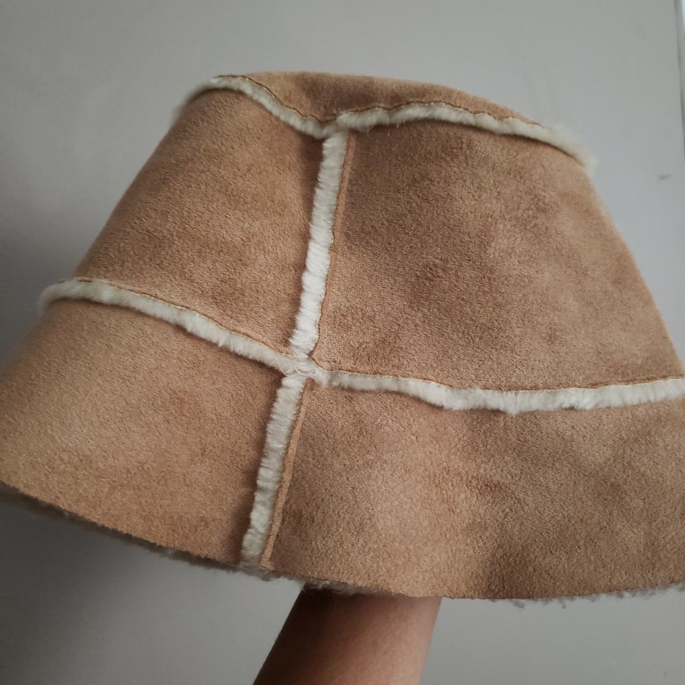 Vintage large suede and faux fur lined bucket hat